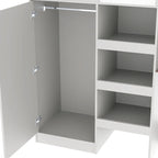 Holz-Hochbett in Full-Größe mit Kleiderschrank, Schreibtisch, Regalen und Schubladen