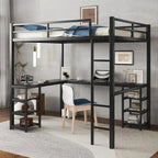 Cama alta negra de metal de tamaño matrimonial con escritorio y estantes, escalera y barandillas