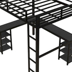 Cama alta negra de metal de tamaño matrimonial con escritorio y estantes, escalera y barandillas