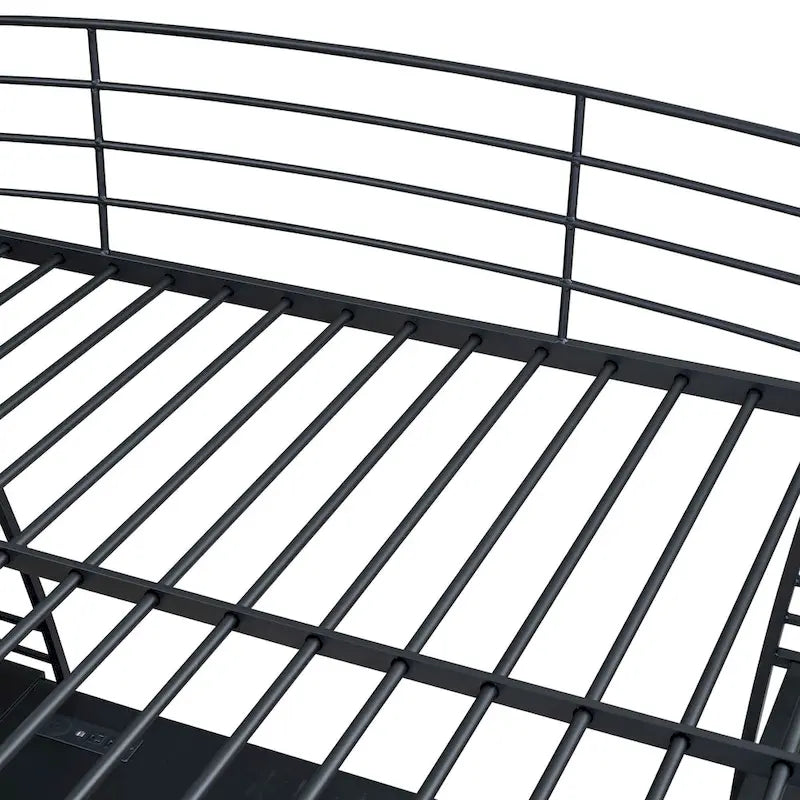 Cama alta de metal con escritorio en L, estantes, enchufes y puertos USB